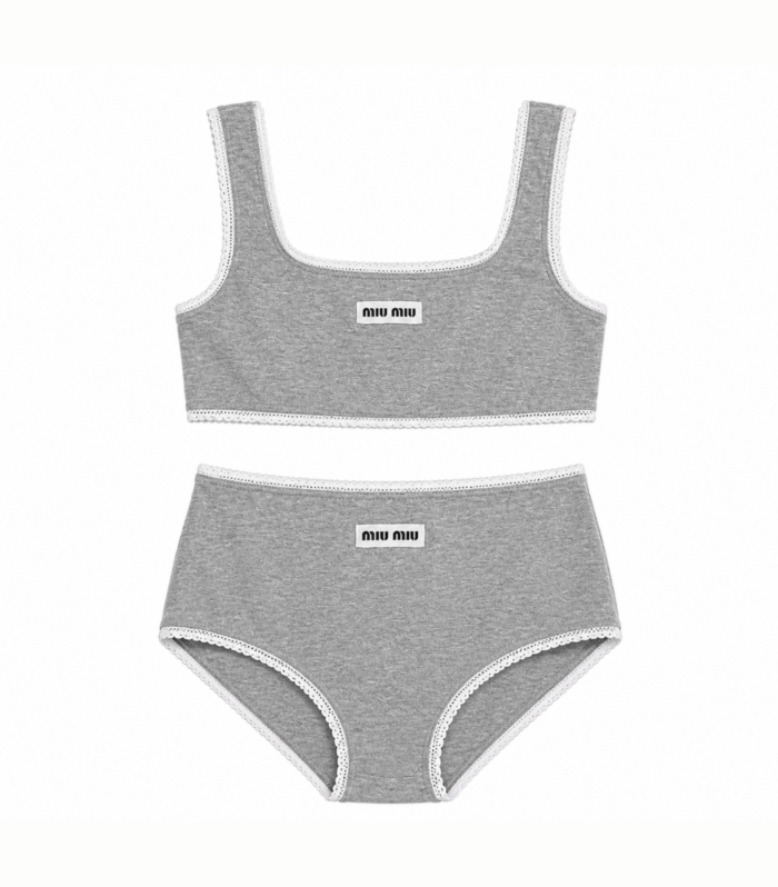 Ensemble Miu Grey